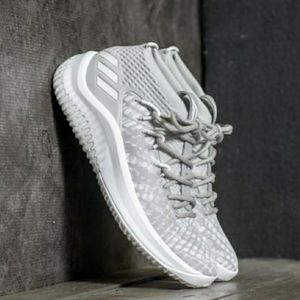 Adidas Dame 4 size 5